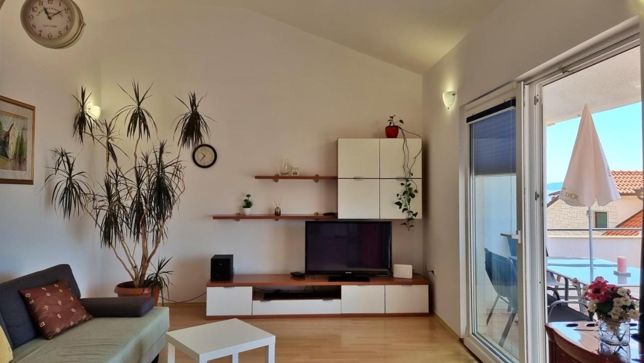 Apartments Gajo Omiš Buitenkant foto