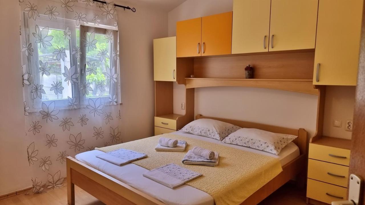 Apartments Gajo Omiš Buitenkant foto
