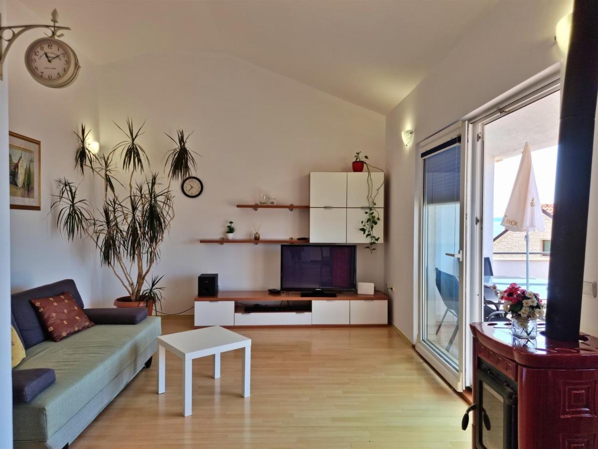 Apartments Gajo Omiš Buitenkant foto